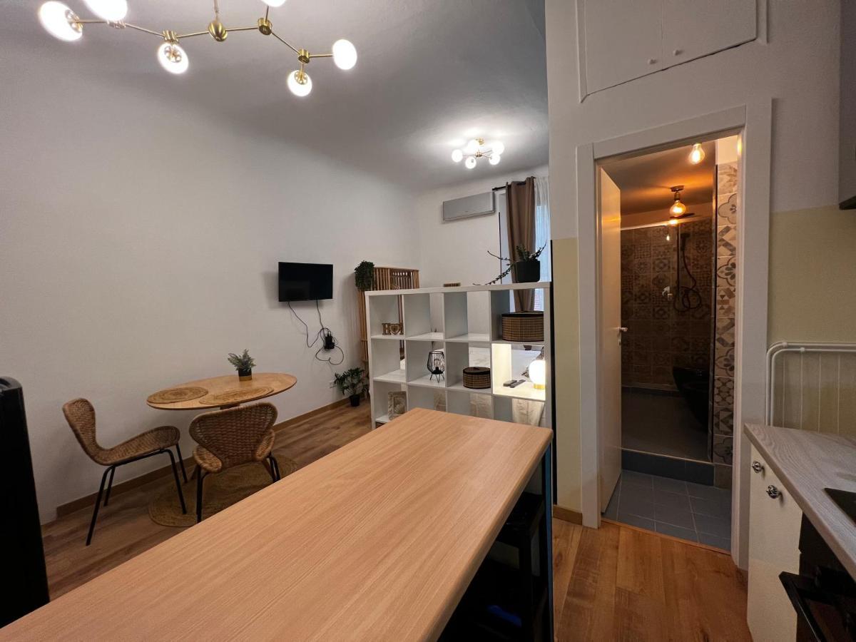 Regina Milano Ai Navigli - Sky Tv, Wifi And Breakfast Box 아파트 외부 사진