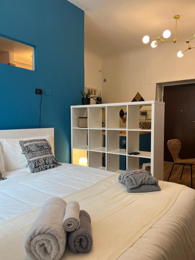 Regina Milano Ai Navigli - Sky Tv, Wifi And Breakfast Box 아파트 외부 사진